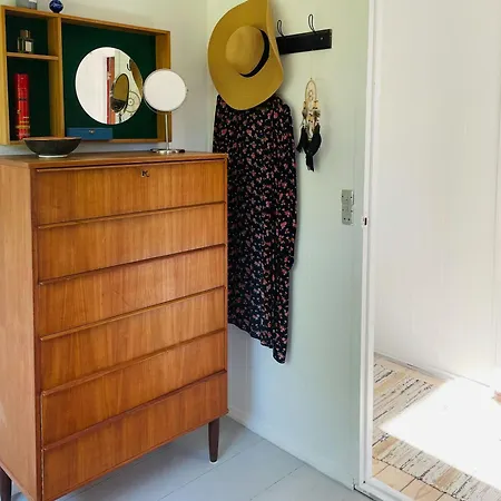 Casa vacanze Uniquely Decorated In Hou Hals