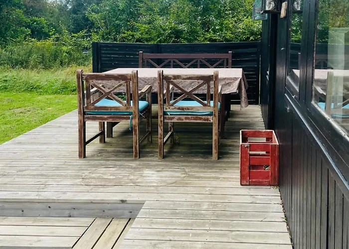 Uniquely Decorated In Hou *