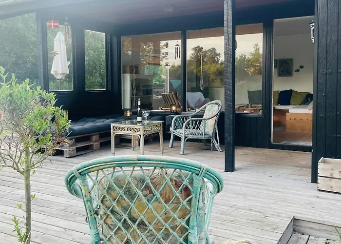 Uniquely Decorated In Hou